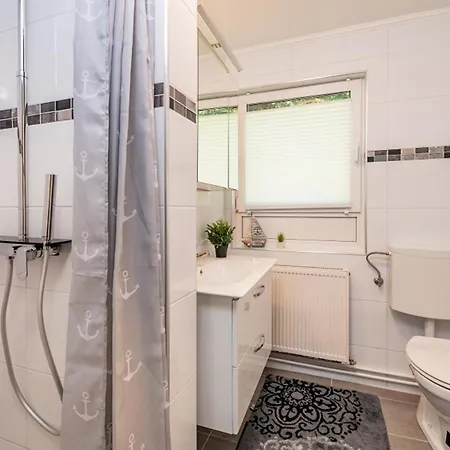 Holiday home Waldpark Kraetzersrasen Fh3